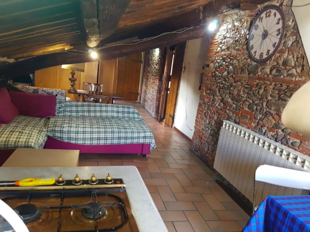 Old Pelleria Apartment Лука Екстериор снимка